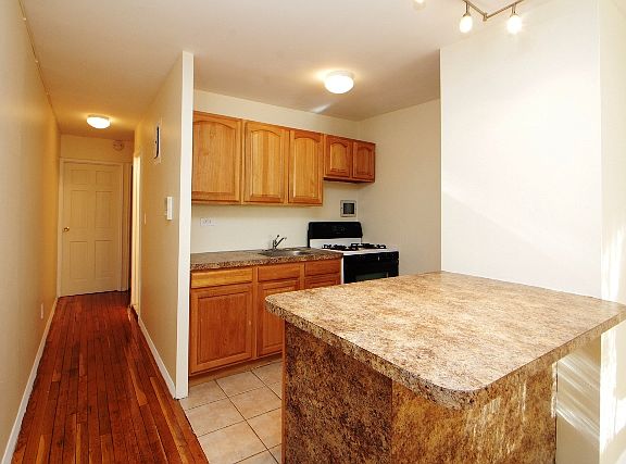 2nd image of 45 Saint Johns Pl APT 1A