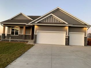 1030 Kooser Dr, Lincoln, NE 68521