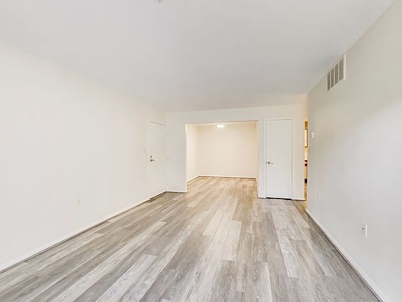 5th image of 18401 Guildberry Dr APT 104