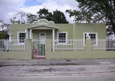 1st image of 1529 NW 52nd St
