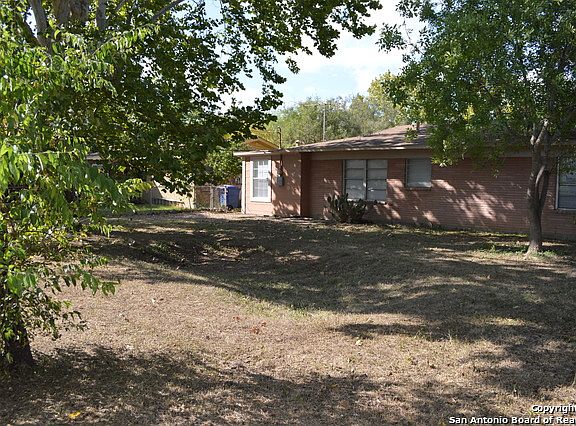 2nd image of 1906 McCauley Ave