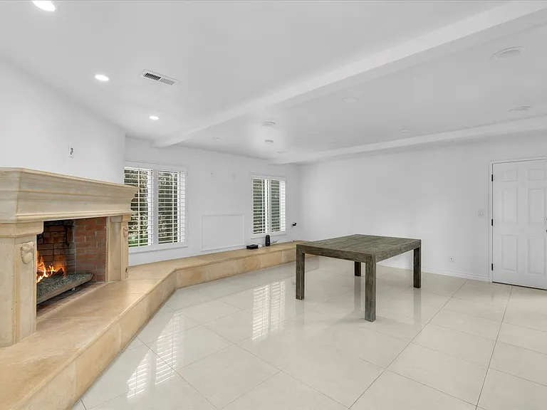 2222 Pier Ave — Photo 52