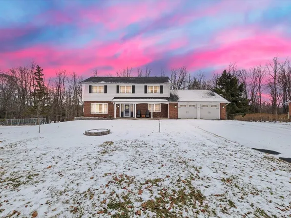 45 Church Ave, Mount Pocono, PA 18344