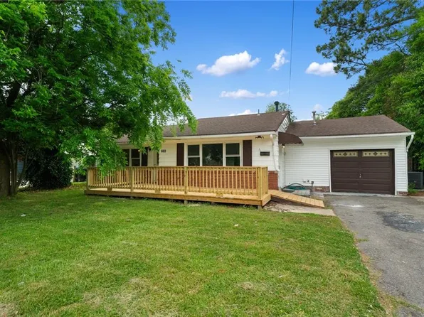 669 Kenneth Rd, Virginia Beach, VA 23462