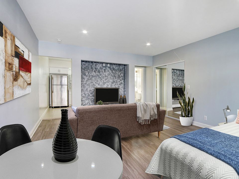 1st image of 11458 Burbank Blvd #35