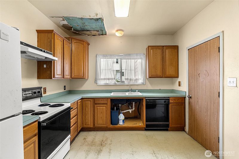 5th image of 1124 Lincoln Street