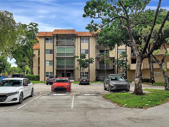 2nd image of 6001 N Falls Circle Dr APT 206