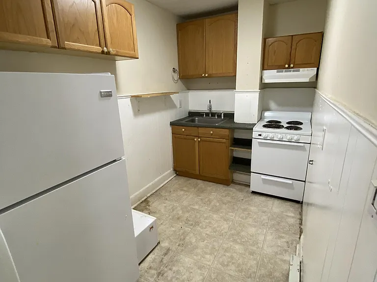 881 Huntington Ave #8 — Photo 13