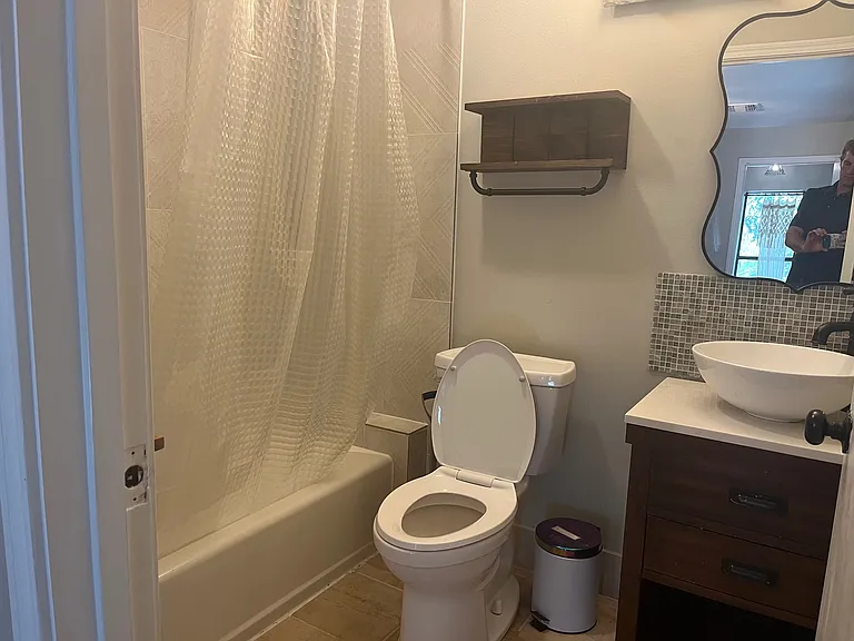 11646 N Oak Hills Pkwy #2 — Photo 4