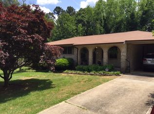 1612 Pinebrook Dr, Griffin, GA
