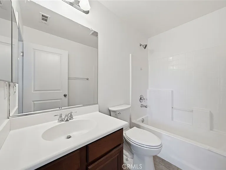 22919 Mariposa Ave #910 — Photo 16