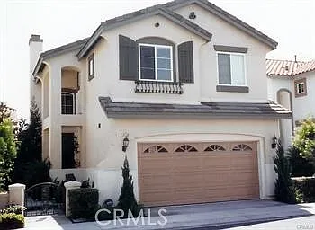 1754 Taylor Ln — Photo 1