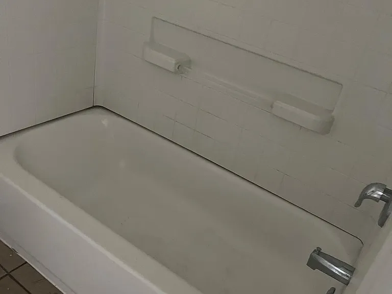 1802 E Oak St #2 — Photo 2