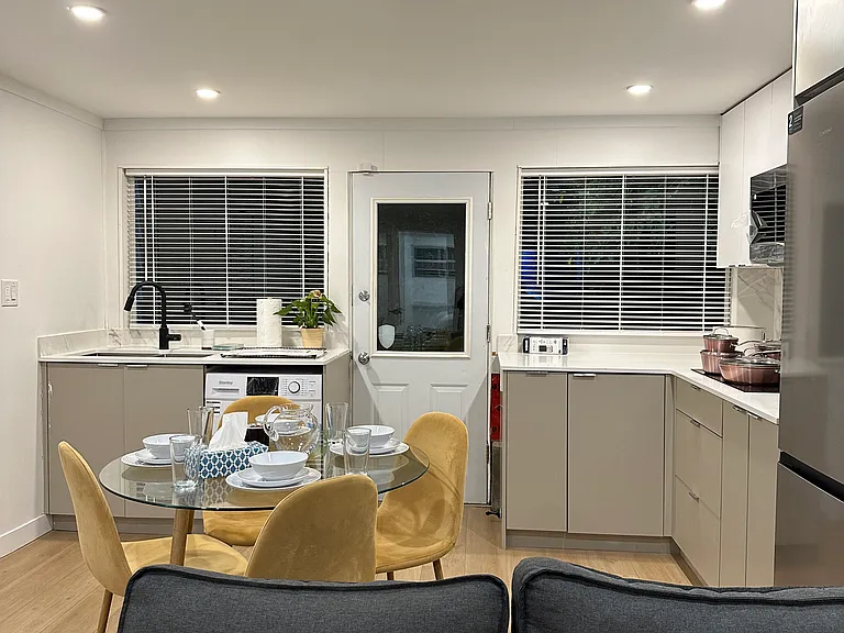 810 Burley Dr #13 — Photo 6