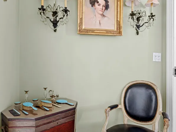 27 East 95th Street image 11 of 12