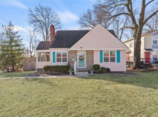 7313 W 61st St, Overland Park, KS 66202