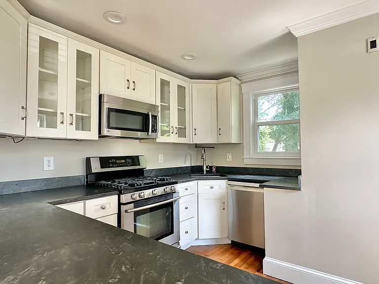 8 Mellon Rd #A — Photo 3