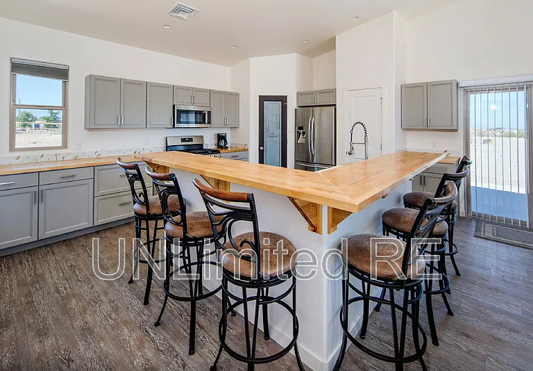 7756 N Sierra Vista Dr — Photo 23