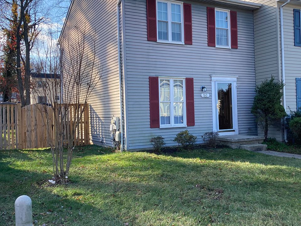 3 level townhome with fully fenced yard