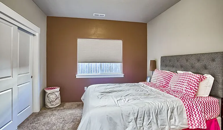 1061 Compton Way — Photo 17
