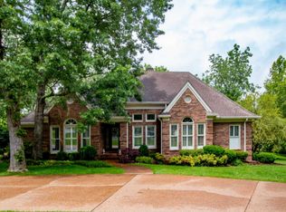 1134 Green Valley Dr, Lewisburg, TN 37091
