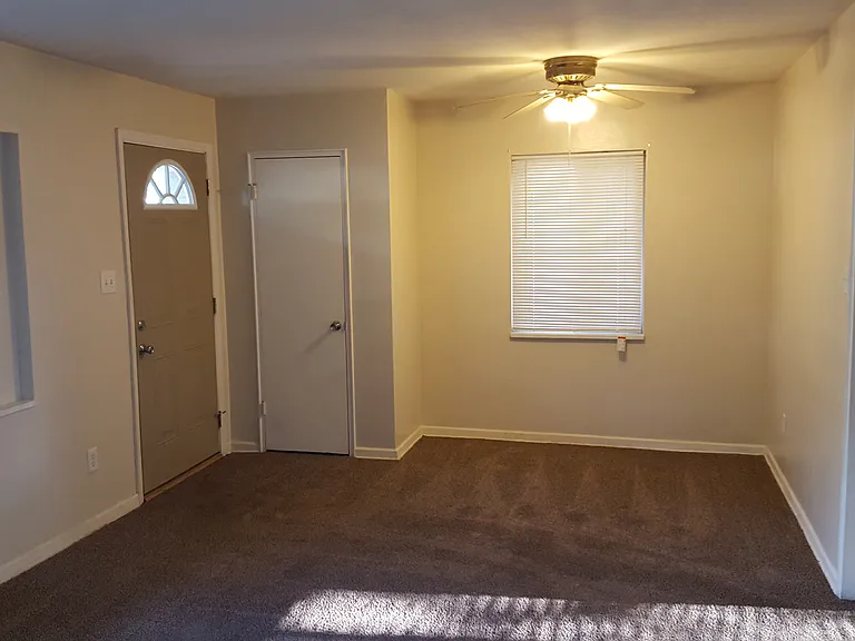 3827 Kingswood Dr — Photo 21