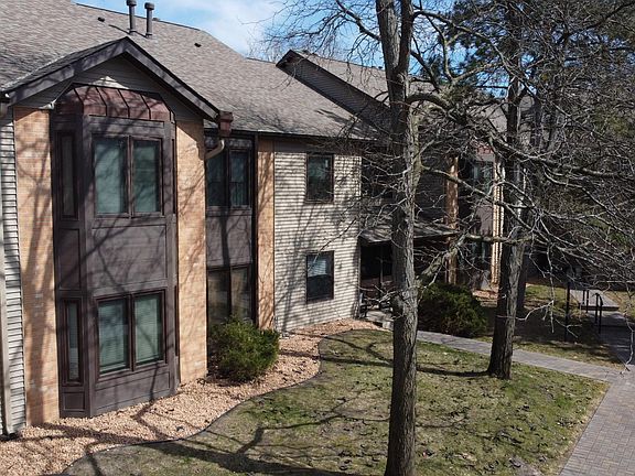 2nd image of 11039 Oregon Cir