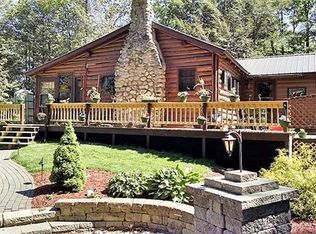 23 Russell Stage Rd, Blandford, MA 01008