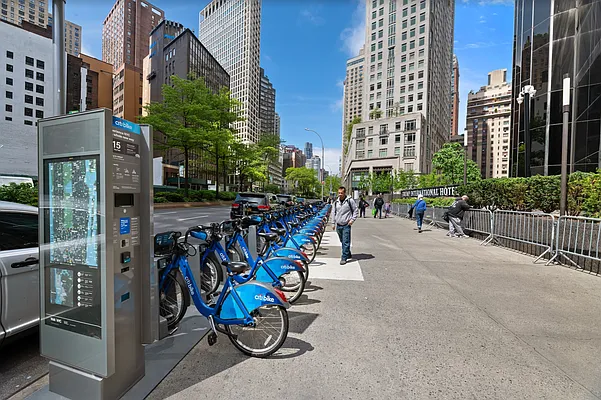 Rented by REAL New York | media 17