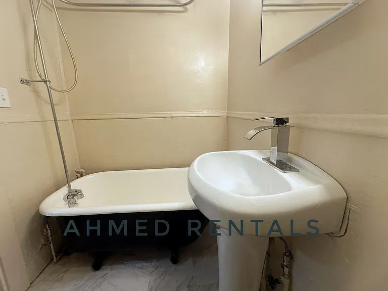 128 Alfred St #4 — Photo 18