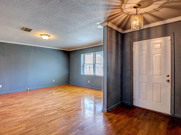 3rd image of 2023 S Izard St