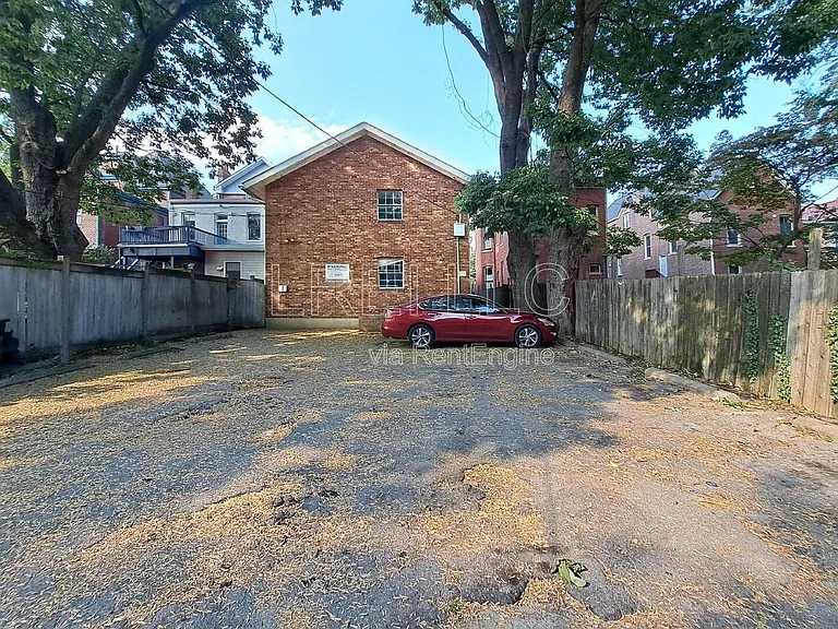 118 W Ormsby Ave #A3 — Photo 5