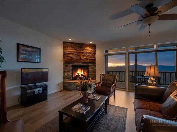 335 Pleasant View Drive #4D, Sugar Mountain, NC 28604