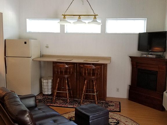 High top breakfast bar