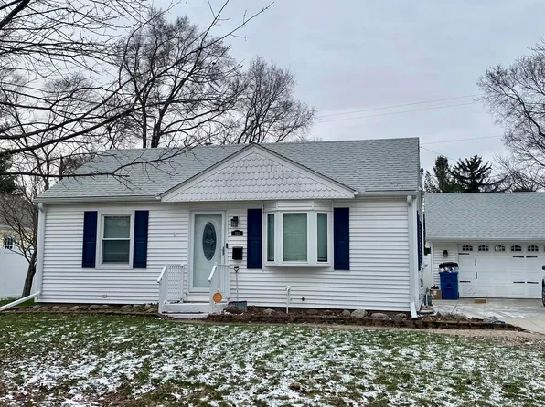 742 Riverside Dr, Battle Creek, MI 49015