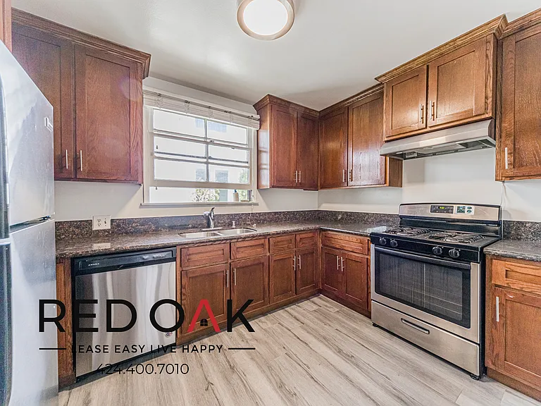 1119 Cardiff Ave #4 — Photo 10