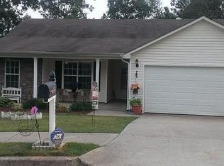 201 Waters Edge Dr, Locust Grove, GA 30248