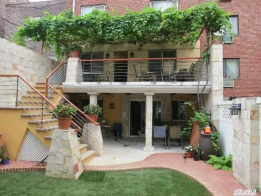 Rented by NYC Living Well Realty LLC | media 22