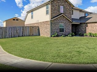 1 Rodeo Bend Dr, Manvel, TX 77578