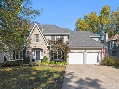 8110 W 117th St, Overland Park, KS, 66210