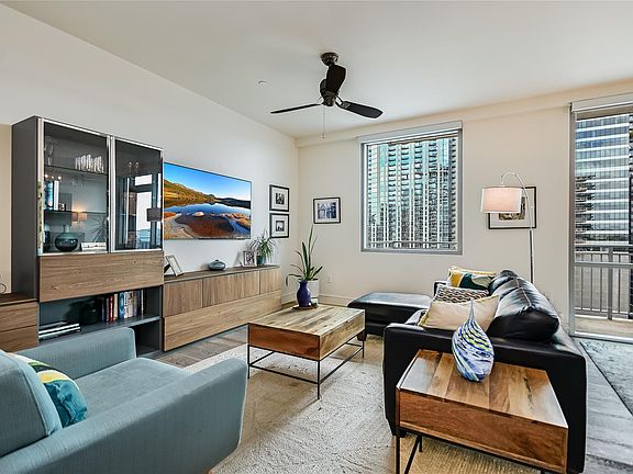 5th image of 222 West Ave Unit 1613
