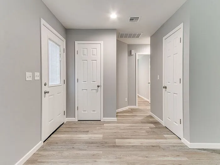 2515 Leeds Ln — Photo 19
