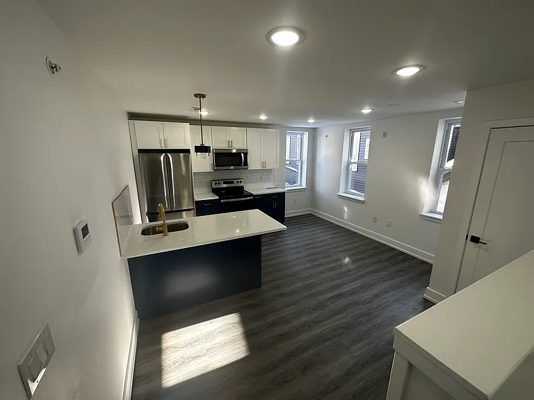 6371 Germantown Ave #3 — Photo 15
