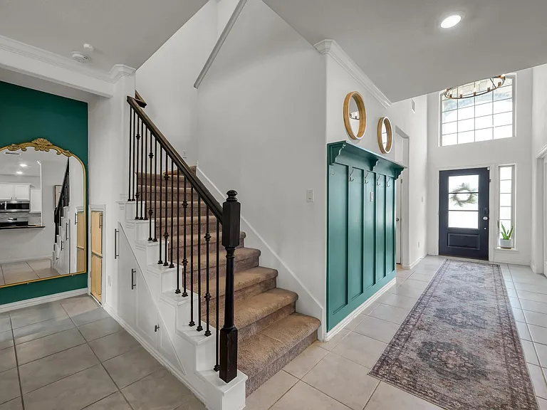 508 Loft Ct — Photo 13