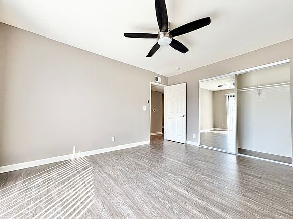 3rd image of 6204 Fulton Ave #1