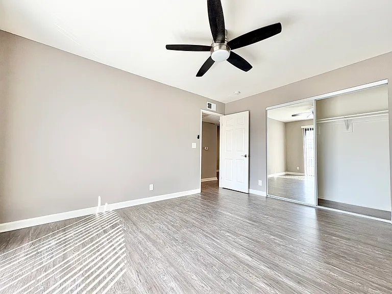 6204 Fulton Ave #1 — Photo 1