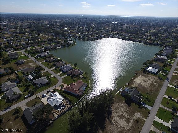 5th image of 2514 SW 14th Place Cpe