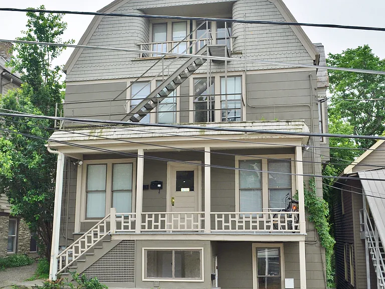 209 Williams St #3 — Photo 8