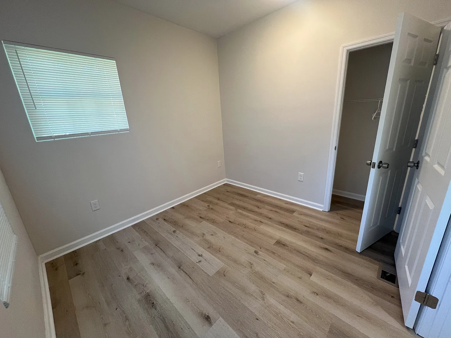 3 bed, 1036 sqft, $1,850 — Photo 3