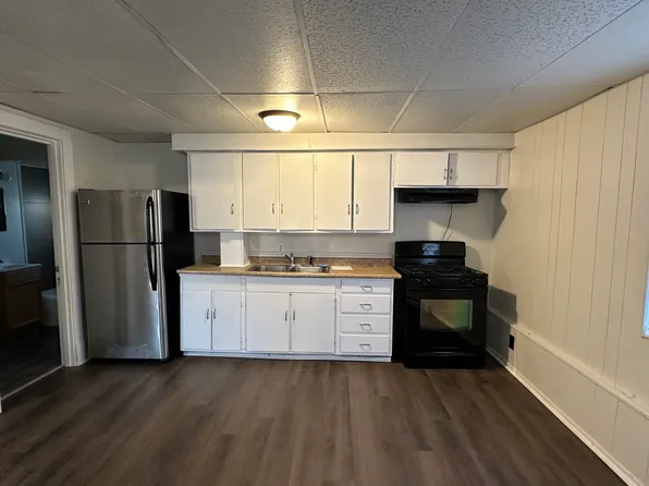 200-202 Rowell Ave #200, Joliet, IL 60433